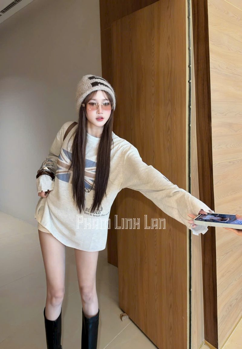 Áo len cờ Anh xám kem dáng rộng