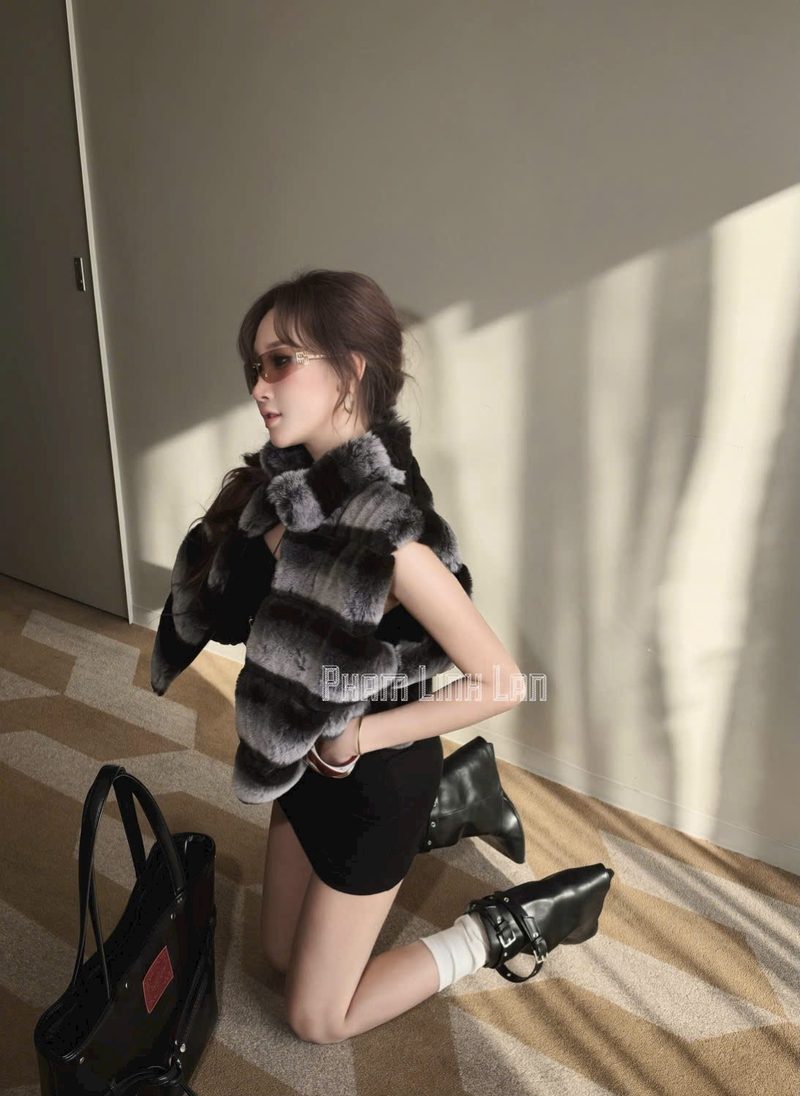 Áo gile lông xám sọc
