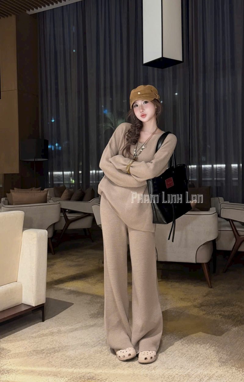 Set áo len và quần len ống rộng